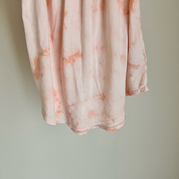 Express Tee - Picture 2 of 6